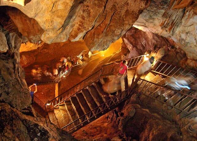 Dupnisa Mağarası Resimleri